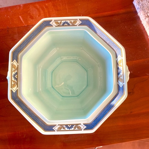 COPY - Adams Calyx Ware Ming Toi Soup Tureen - Picture 10 of 15